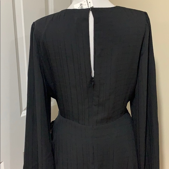Express black summer long sleeve dress w/ zipper - Picture 3 of 3